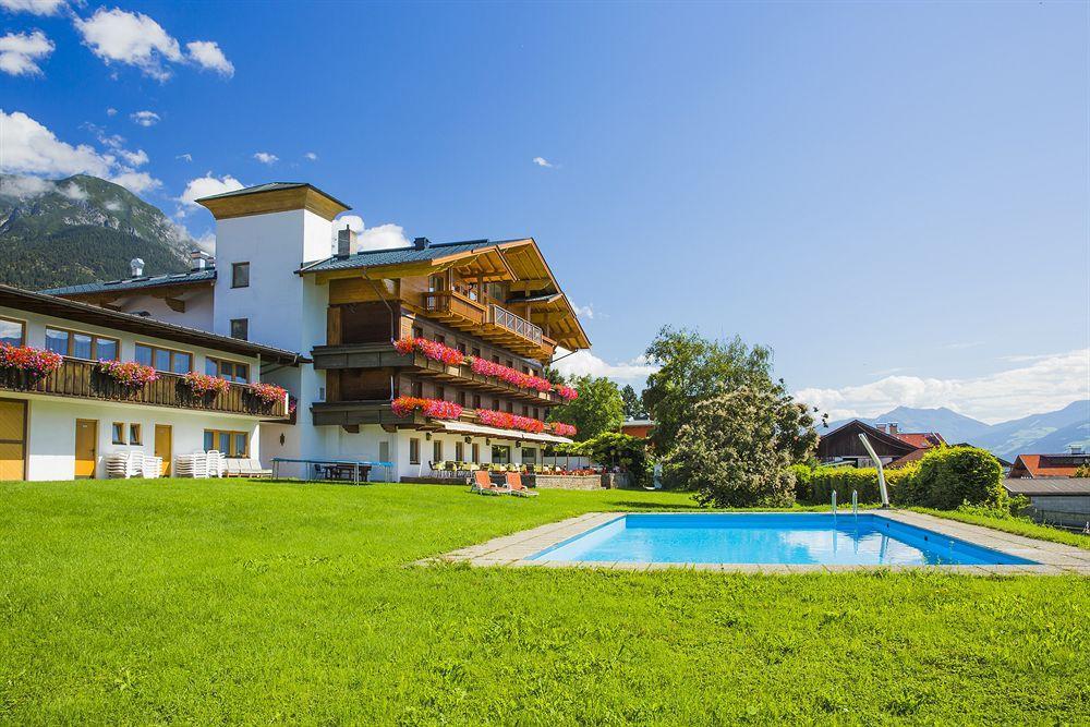 Hotel Huberhof Innsbruck Exterior foto